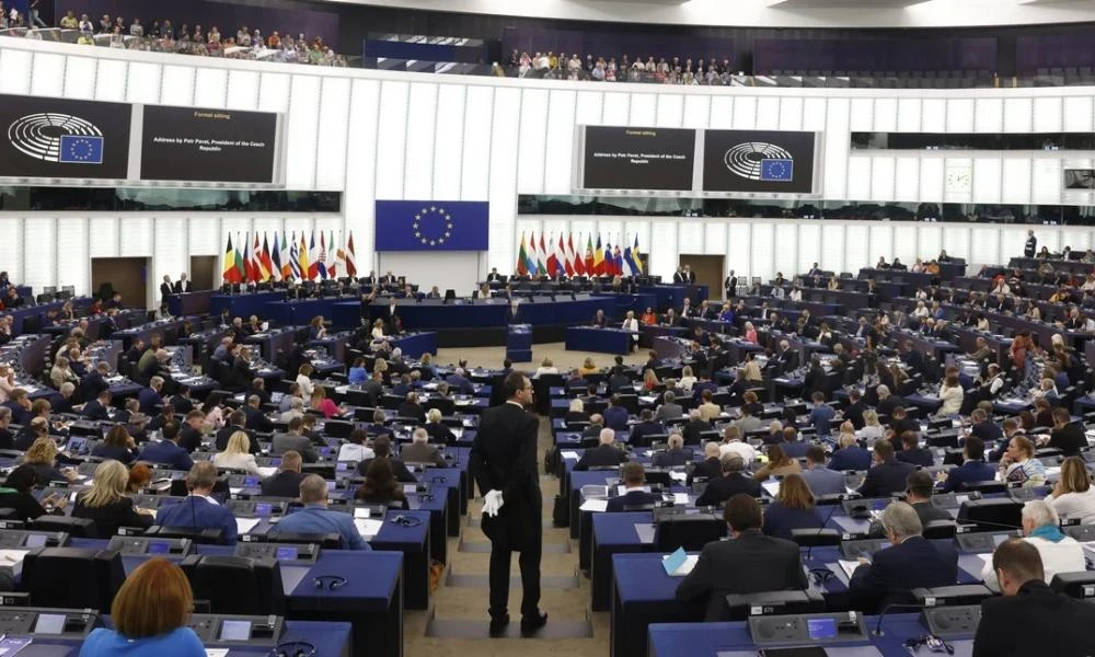 Τα σενάρια για τις έδρες των κομμάτων με βάση δημοσκόπηση της Pulse